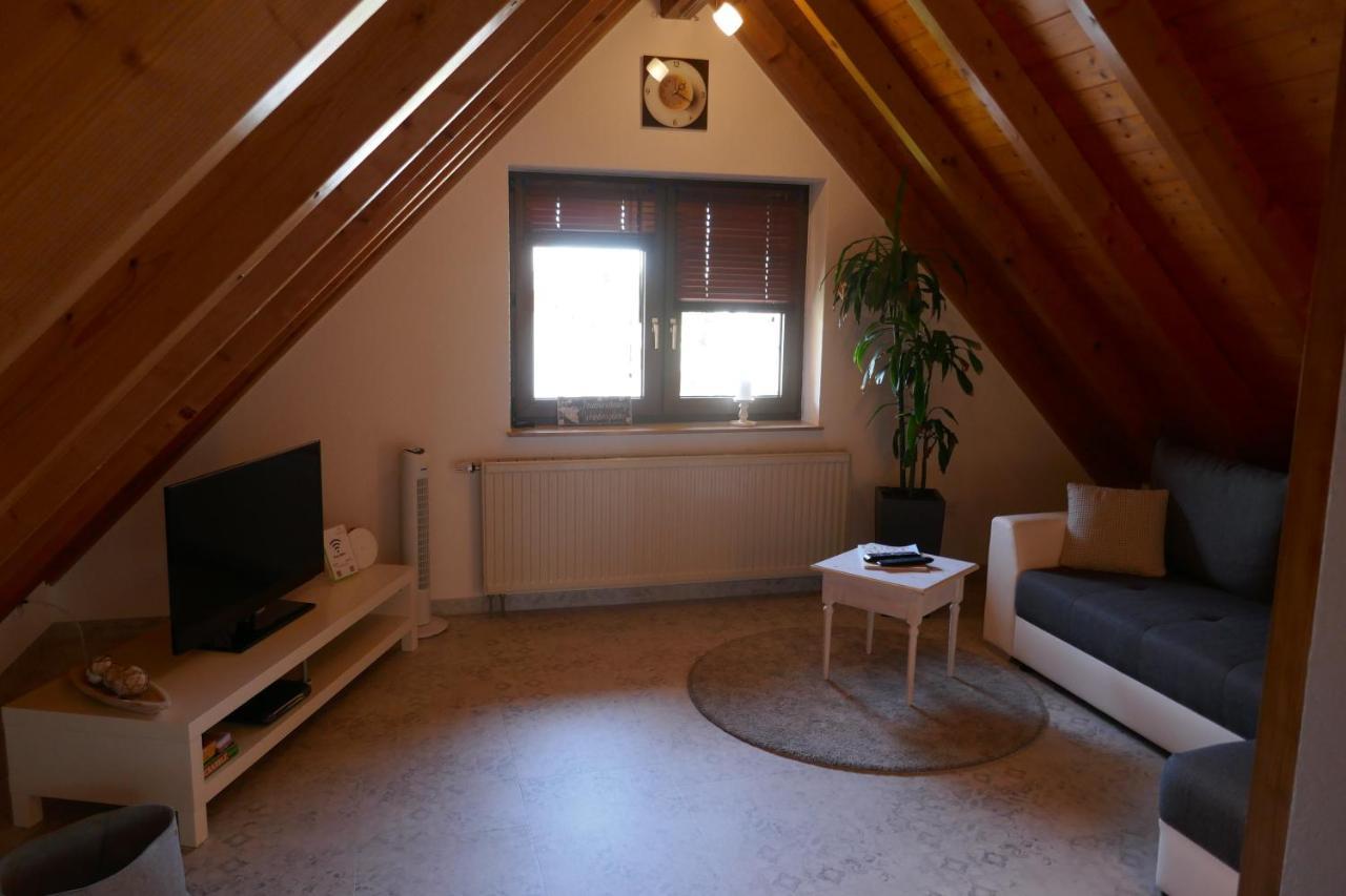Moderne 2 Zi - Fewo Weinbergliebe Am Tuniberg Zwischen Freiburg Und Frankreich Merdingen Εξωτερικό φωτογραφία